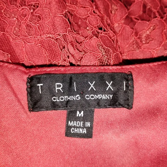 SWEET BRICK LACE DRESS - Picture 8 of 8